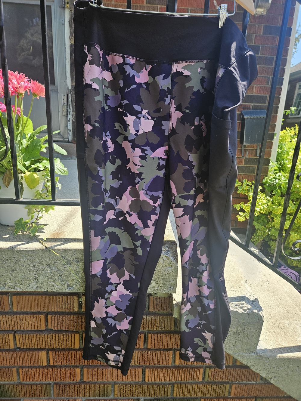 Activezone Pink & Purple Camo High-Waist Leggings